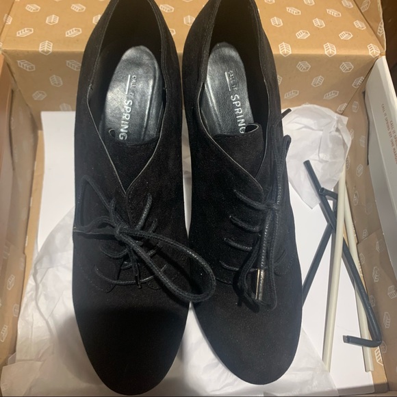 Call it Spring ankle boots - Picture 3 of 9